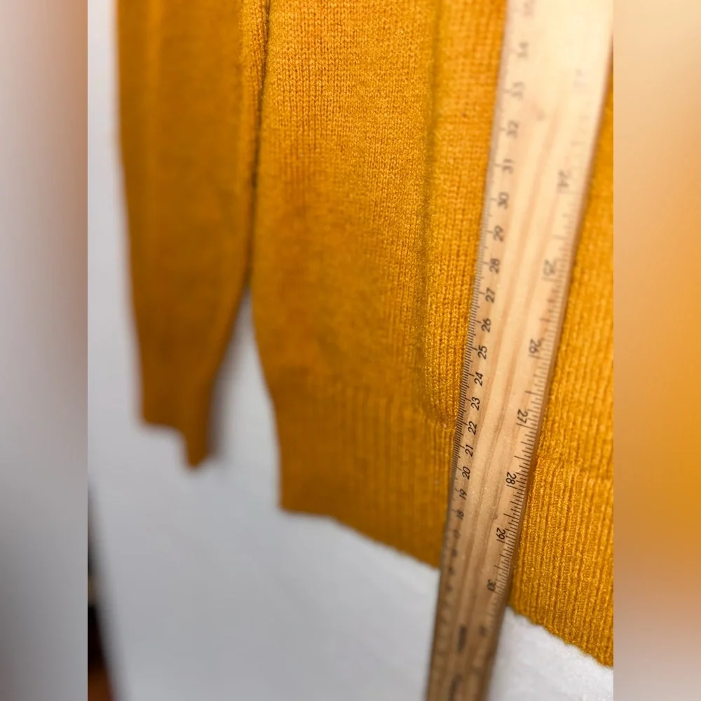 J. CREW Lamb's Wool Sweater Men's Long Sleeve Yellow Mustard Crew Large XL‎